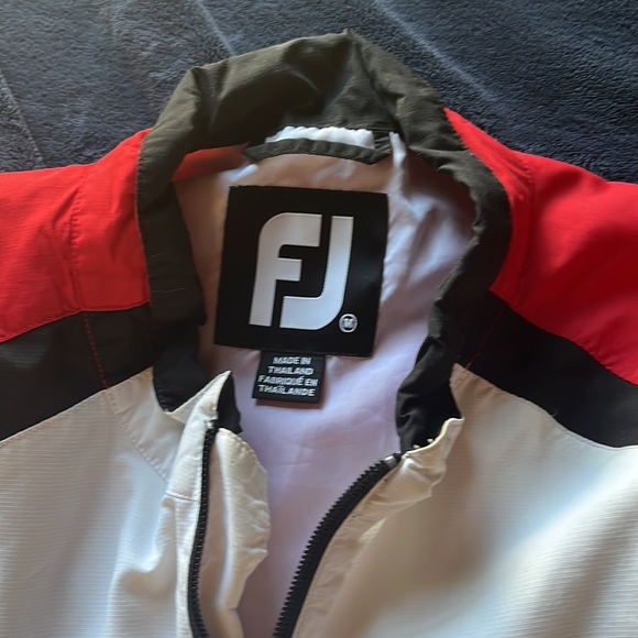 vintage windbreaker - Picture 3 of 5